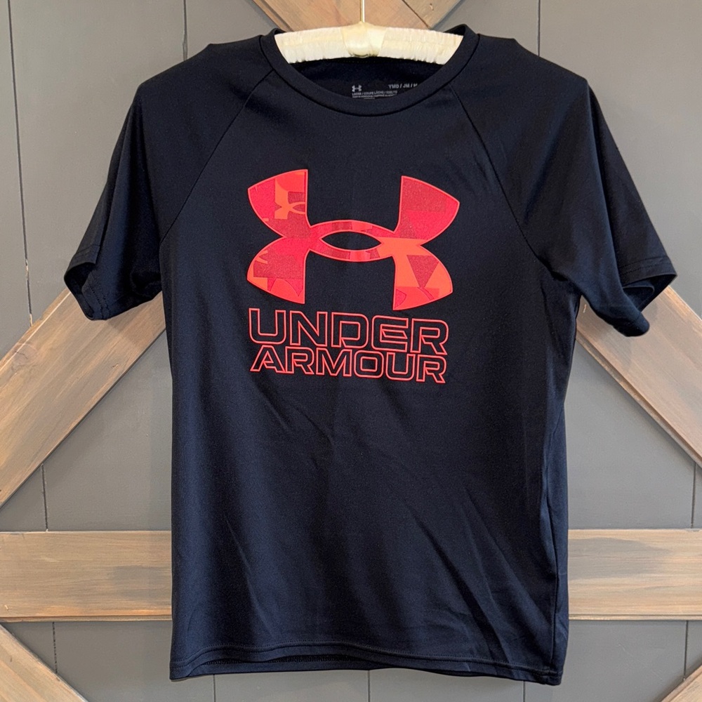 Under Armour tee